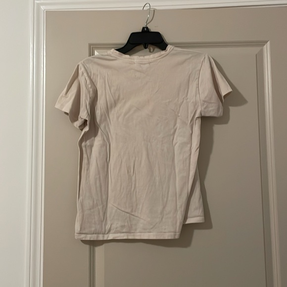 Love Now Graphic Tee Size small - Picture 3 of 3